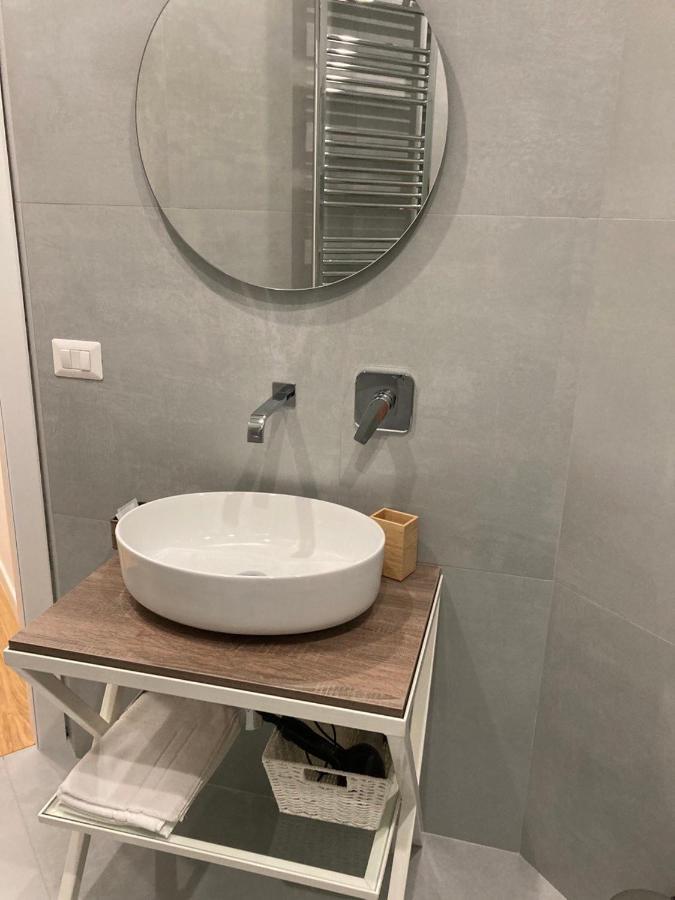 A Casa Di Roberta Apartment Салерно Екстериор снимка