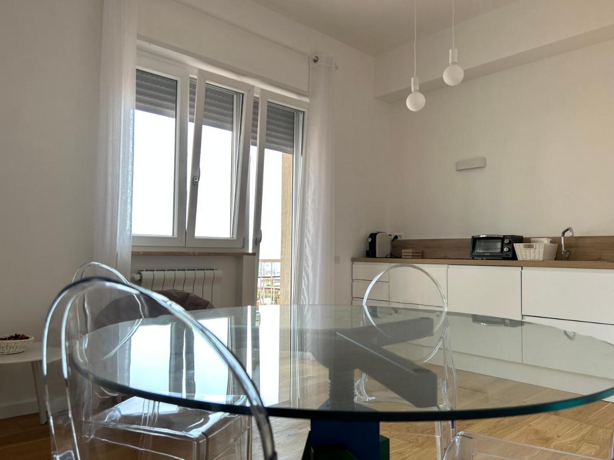 A Casa Di Roberta Apartment Салерно Екстериор снимка