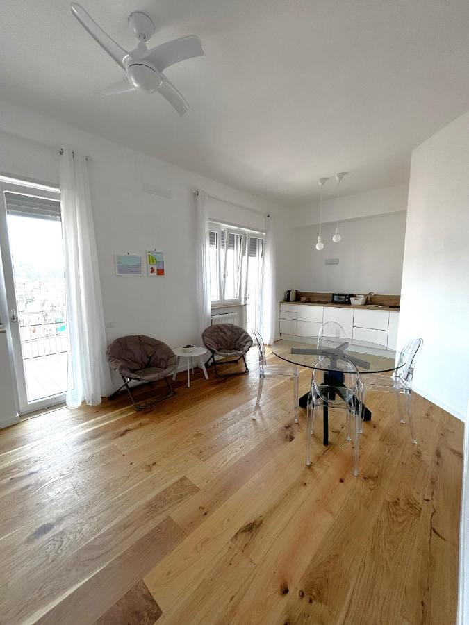 A Casa Di Roberta Apartment Салерно Екстериор снимка