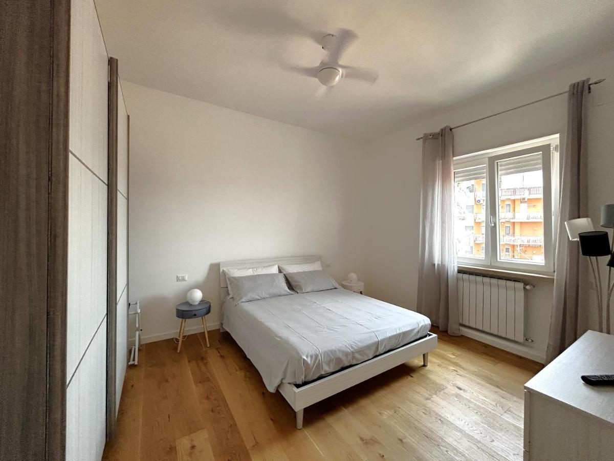 A Casa Di Roberta Apartment Салерно Екстериор снимка