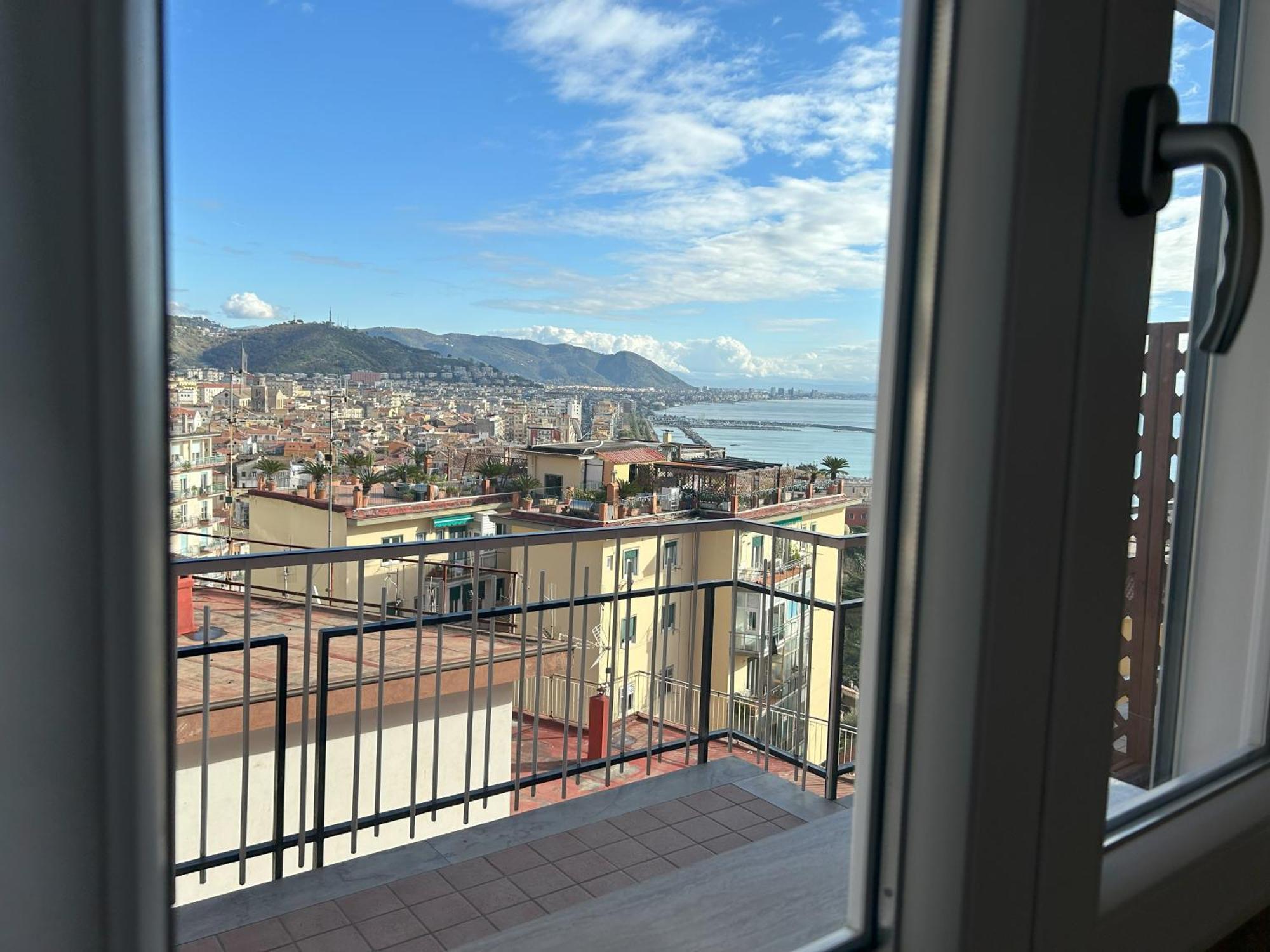 A Casa Di Roberta Apartment Салерно Екстериор снимка